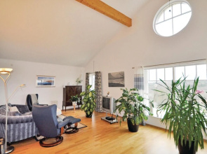Stunning Home in Hamburgsund With 3 Bedrooms and Wifi