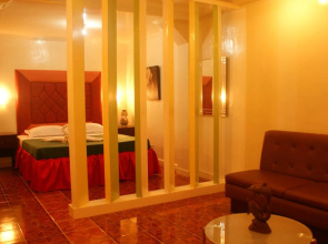 Gloreto Guest House and Dormitel