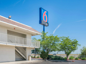 Motel 6 Williams, CA