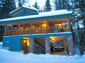 Snow Creek Cabins by Fernie Lodging Co