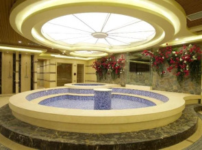 Longyue International Hotel