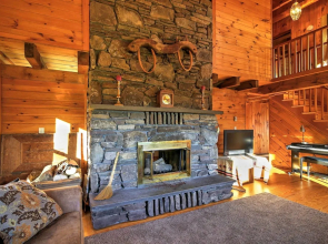 'bearpen Lodge' on 125 Acres - Near Belleayre Mtn!