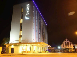Roa Roa hotel Palu