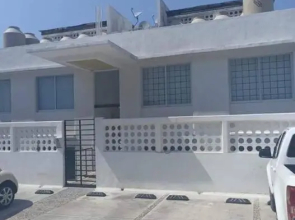 NUEVO departamento con vista parcial al mar, a 10 minutos de la playa caminando, exelente ubicación centros comerciales y restaurantes cerca acceso areas comunes jacuzzi palapa asadores