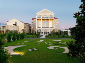 Tresor Le Palais Timisoara, Curio Collection By Hilton