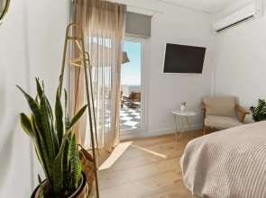 Luxurious Apartment with Big Sea View Terrace - Central Location