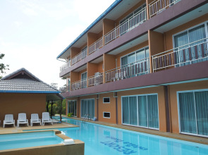 Lanta Fevrier Resort