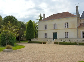 Le Logis Des Bessons