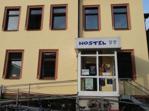 HOSTEL37