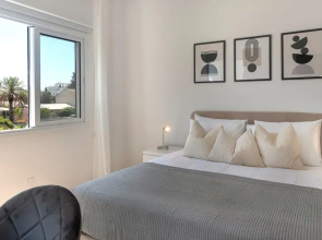 Phaedrus Living: City Breeze Residences Urbanity