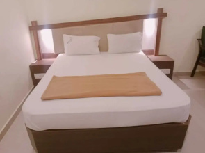 Temple City lakeinn