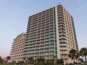 Units at Sandy Beach Resort by Elliott Beach Rentals