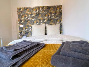 Capsule Roubaix Lille private shower & Netflix