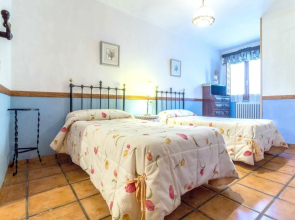 House With 4 Bedrooms in Noguericas, With Shared Pool, Furnished Terrace and Wifi
