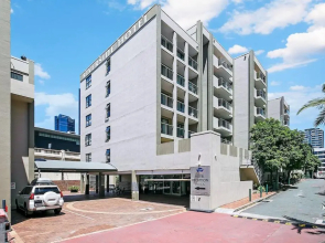 City Studio Near Popular Attractions