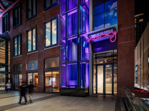 Moxy Bangkok Ratchaprasong