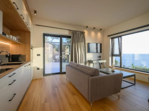 Vrahos Executive Suite
