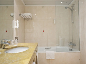 Holiday Inn Lisbon by IHG