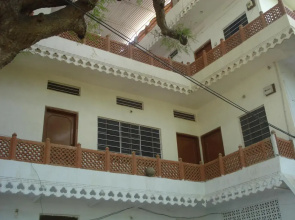 Raghav Resort
