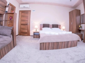 Semitronix Hotel