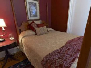 Canfieldhouse Restaurant & Inn