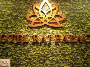 Fabhotel Raj Palace I