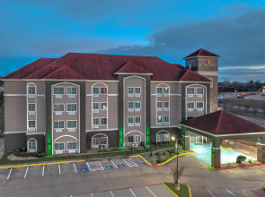 La Quinta Inn & Suites by Wyndham Paris