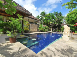 Yulia Beach Inn Kuta