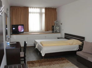 Terminal Hotel One