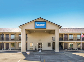 Rodeway Inn & Suites Dublin