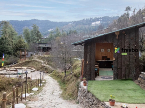 Treebo Daak Bangla Retreat With Mountain View