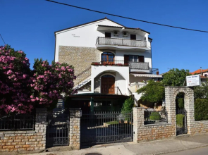 Vila Jelena - Studio apartments for 2 to 3 persons in Sv Filip i Jakov
