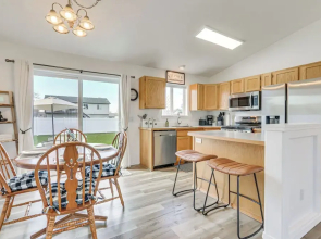 Charming Home w/ Patio: 3 Mi to Hayden Lake!