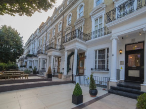 Imperial Court Suites