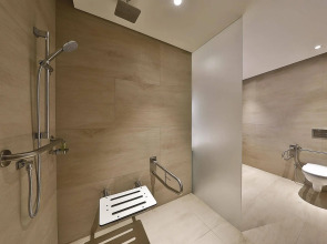 Отель Double Tree by Hilton Dubai Business Bay