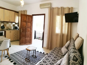 Villa Perissa Thira