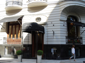 Grand Petit Casa Hotel