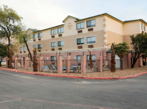 Days Inn by Wyndham Suites San Antonio North/Stone Oak