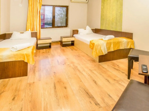 Hotel Eos