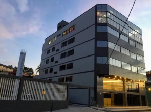Village Plaza Hotel