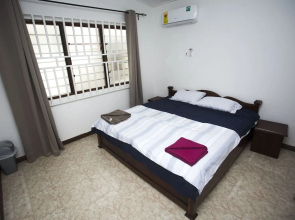 5 Bed- 10 Sleeper Luxury Villa