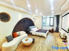 Yunye Lanshu Homestay (Liaocheng Development Zone Zhenhua Shopping Center)
