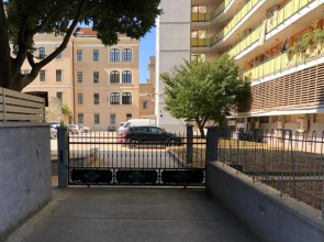 Harbour-Apartment with sea view and parking spot