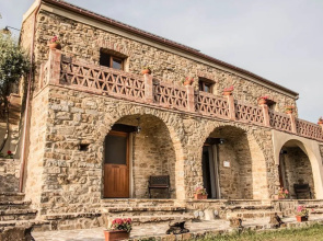 Casale storico nella campagna cilentana