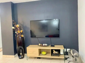 Lillys Quarter 1 - Newly Renovated!