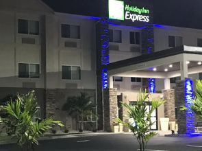 Holiday Inn Express Naples South - I-75