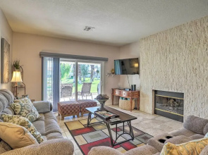 Palm Desert Country Club Home w/ Pool Access!