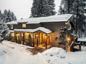 All Seasons River Inn