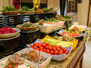 Palace Hotel - Sunny Day Resort