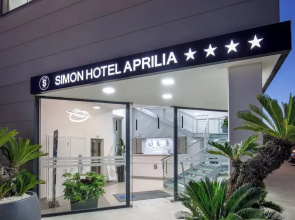 Simon Hotel Aprilia